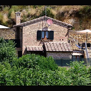  Casa di campagna La Casina Toscana